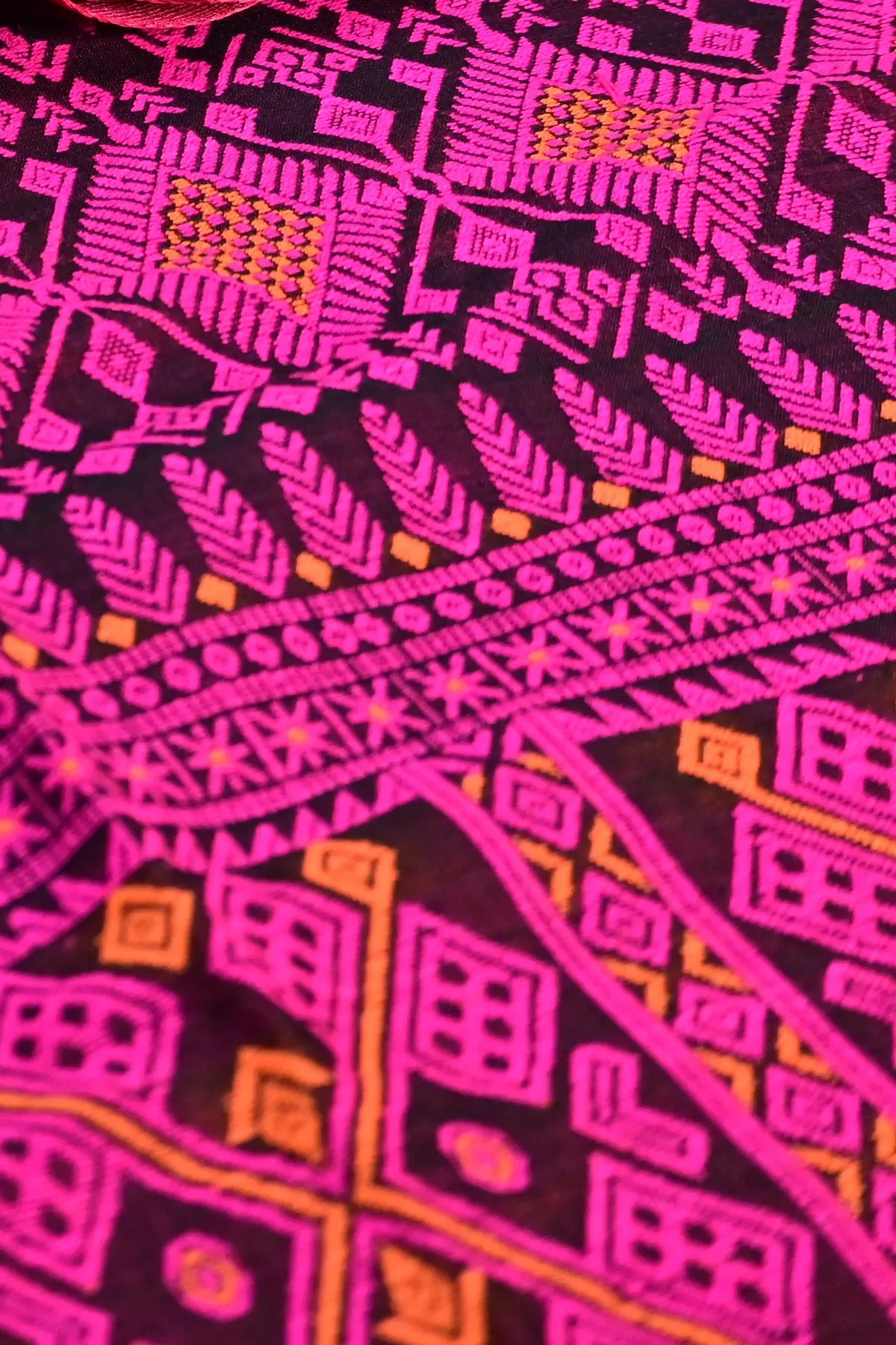 Black cotton saree with pink geometric pallu, pallu