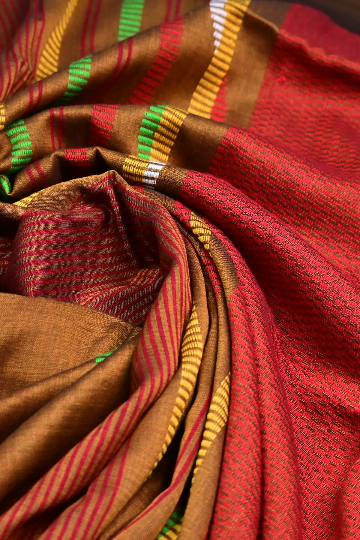 Mustard cotton saree with striped red pallu, pallu