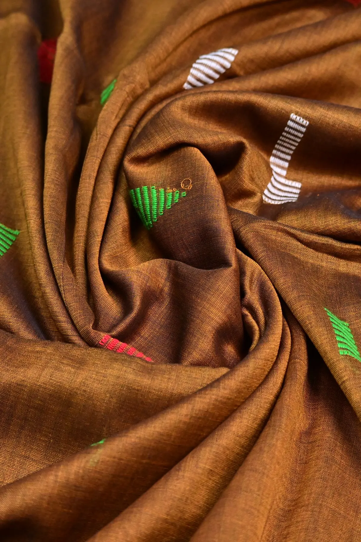Mustard cotton saree with striped red pallu, texture